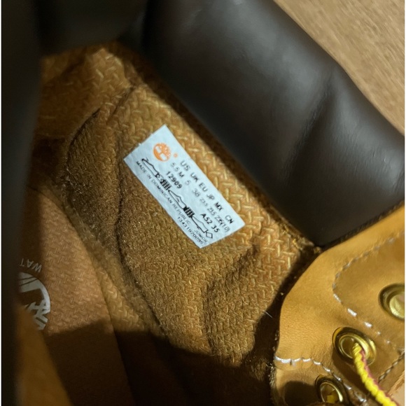 Timberland Boots for Women - Picture 1 of 4